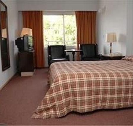 Hotel Austral Viedma Bilik gambar